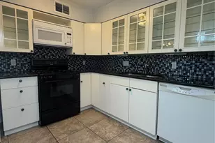 2303 Barton Village Cir, Austin, TX 78704 - Photo 4
