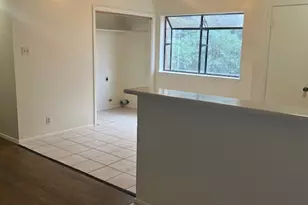 501 Hedgewood Dr, Georgetown, TX 78628 - Photo 4