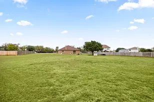 166 Kristen Dr, Kyle, TX 78640 - Photo 30