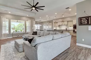 113 Crystal Ln, Georgetown, TX 78633 - Photo 8