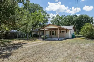 740 E Roitsch Ln, La Grange, TX 78945 - Photo 22