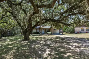 740 E Roitsch Ln, La Grange, TX 78945 - Photo 20