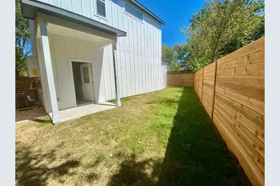 6809 Montana Street #2, Austin, TX 78741 - Photo 28