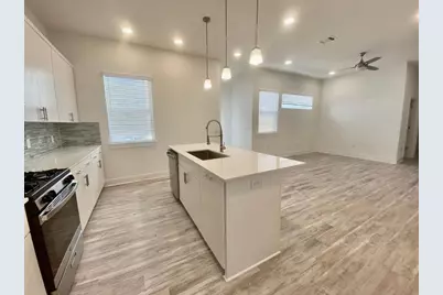 6809 Montana Street #2, Austin, TX 78741 - Photo 6