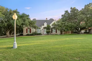 127 Roberts Cir, Georgetown, TX 78633 - Photo 2