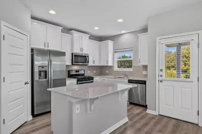 11200 El Capitan Drive, Austin, TX 78747 - Photo 10