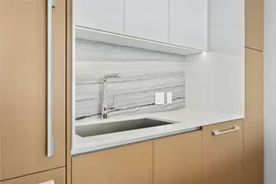 313 W 17th St, Austin, TX 78701 - Photo 6