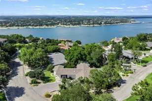 803 Mariner, Lakeway, TX 78734 - Photo 2