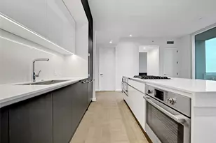 313 W 17th St, Austin, TX 78701 - Photo 8