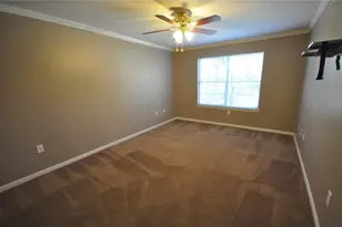 501 W 26th St, Austin, TX 78705 - Photo 8