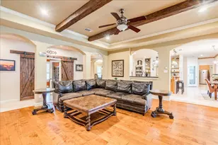 530 Woodland Dr, Driftwood, TX 78619 - Photo 6