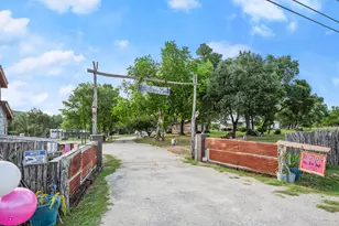 10518 Signal Hill Rd, Austin, TX 78737 - Photo 32