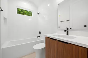 7706 Watson St, Austin, TX 78757 - Photo 18