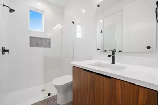 7706 Watson St, Austin, TX 78757 - Photo 14