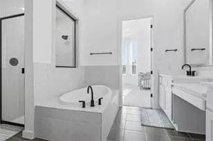 929 Mollie McBride Ln, Leander, TX 78641 - Photo 14