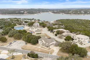 18702 Venture Dr, Point Venture, TX 78645 - Photo 4