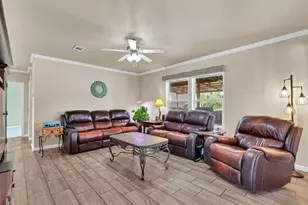 213 River Front Dr, Cedar Creek, TX 78612 - Photo 12