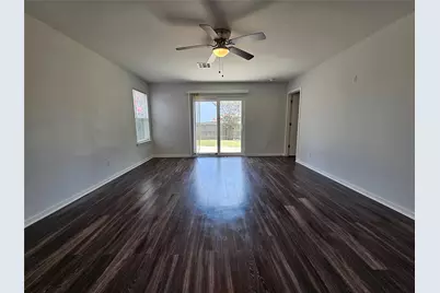 16721 Hamilton Point Circle, Manor, TX 78653 - Photo 12