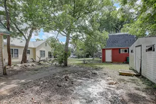 905 S Walnut St, Georgetown, TX 78626 - Photo 10