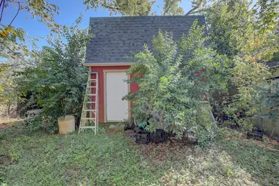 905 S Walnut Street, Georgetown, TX 78626 - Photo 8