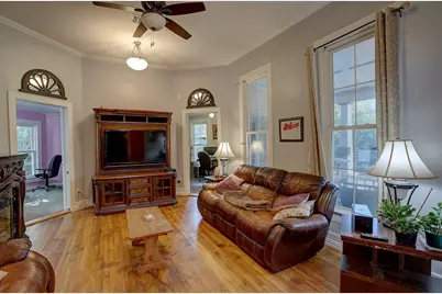 905 S Walnut Street, Georgetown, TX 78626 - Photo 4