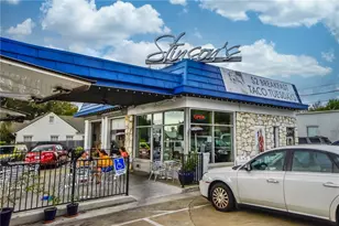 8312 Bowling Green Dr, Austin, TX 78757 - Photo 26