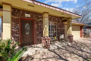 1211 Sugarberry Dr, Cedar Park, TX 78613 - Photo 4