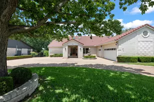 909 Porpoise St, Austin, TX 78734 - Photo 2