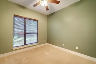 2002 Tramson Dr, Austin, TX 78741 - Photo 16