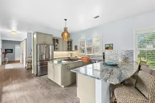 304 Nautilus Ave, Lakeway, TX 78738 - Photo 6