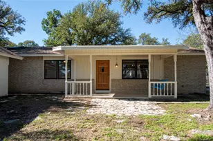 810 Woodland Hills Dr, Granite Shoals, TX 78654 - Photo 4