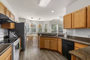 8024 Whitworth Ln, Round Rock, TX 78681 - Photo 4