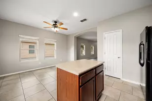 1200 Reagan Wells Dr, Hutto, TX 78634 - Photo 12