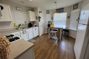 1015 Thackeray Ln, Pflugerville, TX 78660 - Photo 4
