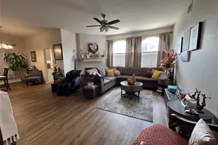 1015 Thackeray Ln, Pflugerville, TX 78660 - Photo 6