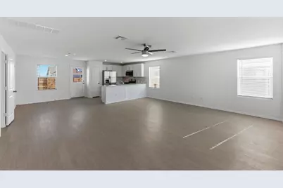 385 Keefer, Kyle, TX 78640 - Photo 4