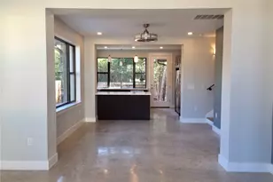 5621 Adams Ave, Austin, TX 78756 - Photo 6