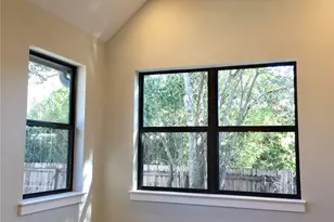 5621 Adams Ave, Austin, TX 78756 - Photo 2