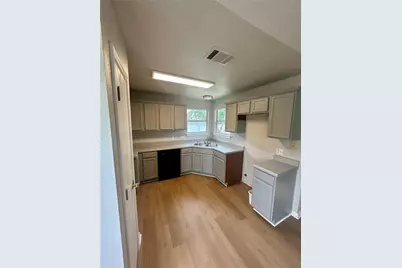 706 N Creek Boulevard, Leander, TX 78641 - Photo 6