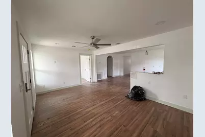 647 Erline Avenue, San Antonio, TX 78237 - Photo 4