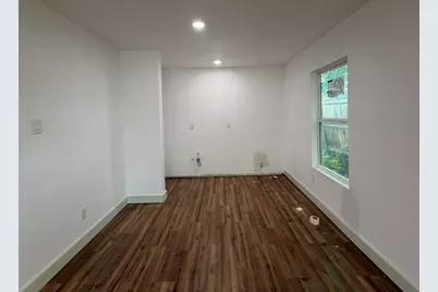 647 Erline Avenue, San Antonio, TX 78237 - Photo 20