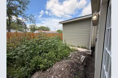 647 Erline Avenue, San Antonio, TX 78237 - Photo 12
