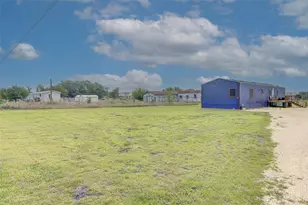 23 Summer Sun Cove, Uhland, TX 78640 - Photo 4