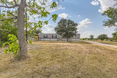 517 Crossroads Drive, Dale, TX 78616 - Photo 4