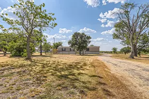 517 Crossroads Dr, Dale, TX 78616 - Photo 1