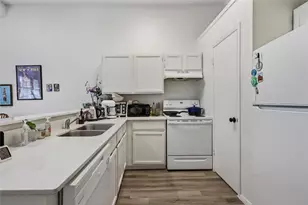 2801 Rio Grande St, Austin, TX 78705 - Photo 10
