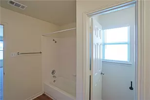 2903 Don Hill Ln, Taylor, TX 76574 - Photo 10