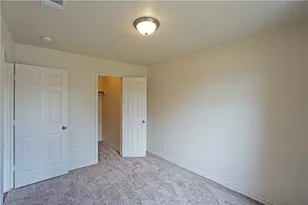 2903 Don Hill Ln, Taylor, TX 76574 - Photo 14