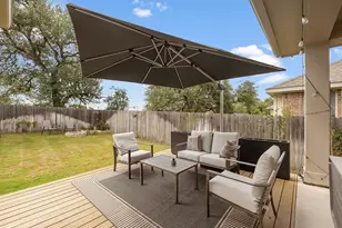 220 Castlefields St, Hutto, TX 78634 - Photo 30