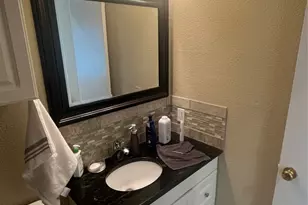 712 21st Street W, Austin, TX 78705 - Photo 10